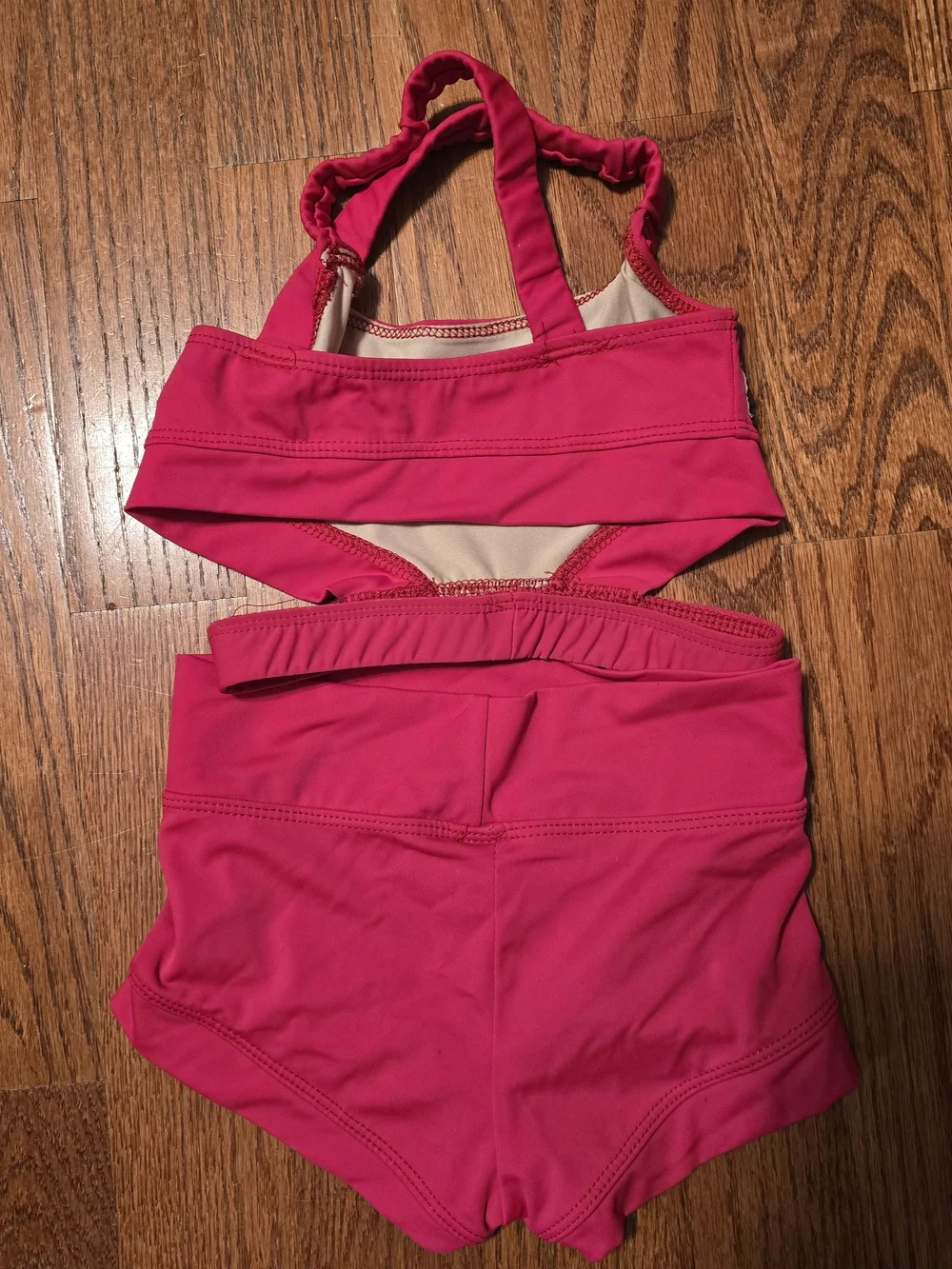 KANDI KOUTURE GIrls MEDIUM 5/6 Hot Pink / FUSCIA Dance Shorts and Crop Top Set